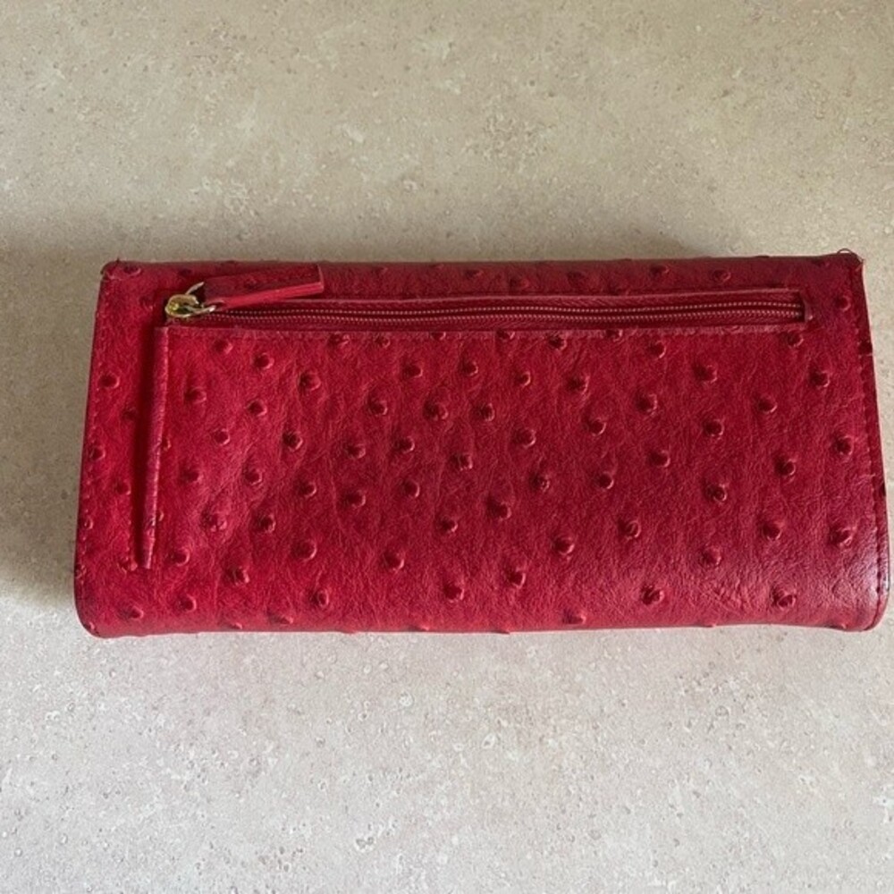 Buxton Red Ostrich Faux Leather Style Wallet - EUC - Picture 2 of 10
